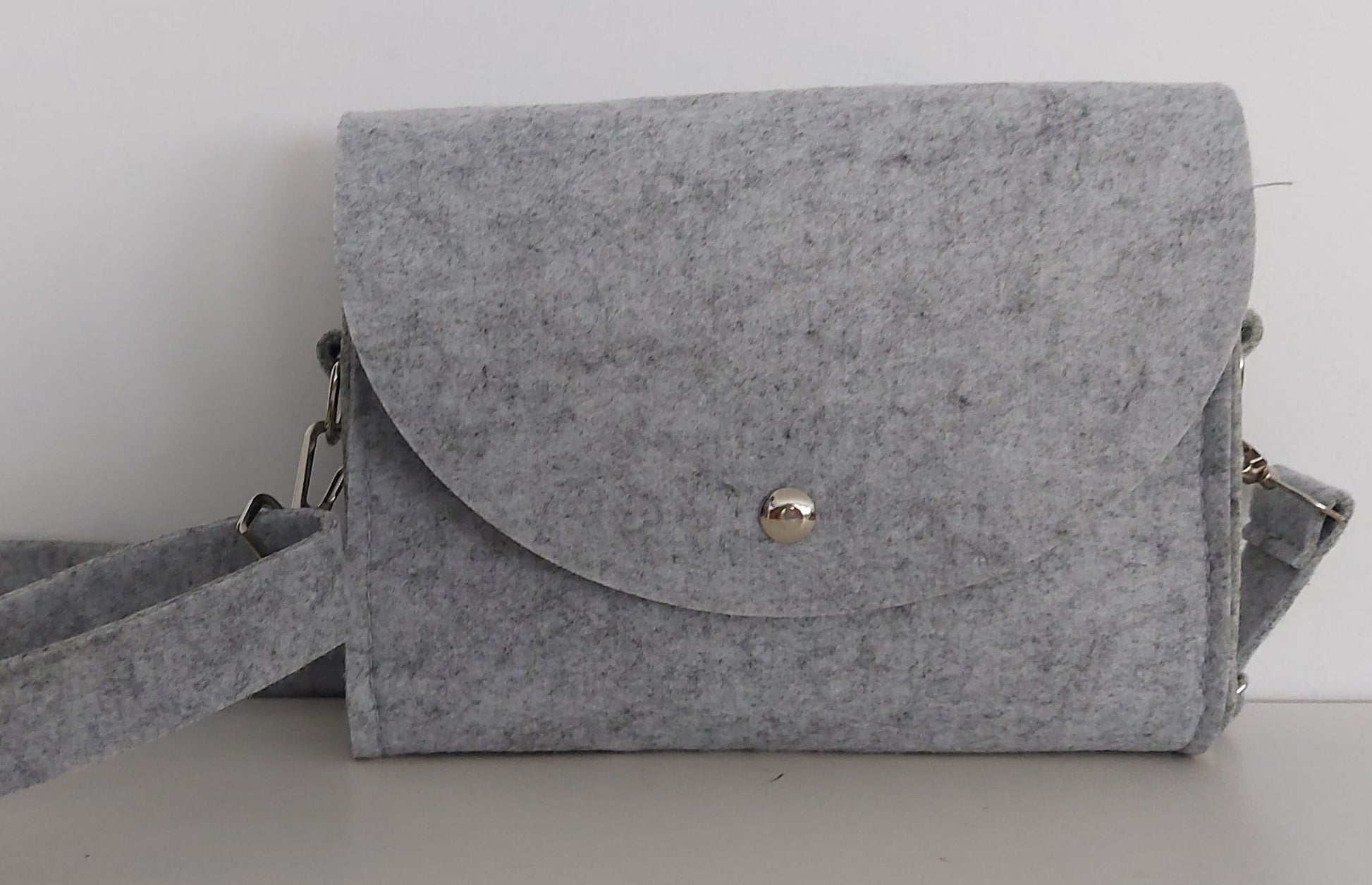 Filztasche Ella hellgrau